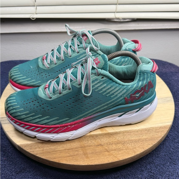 Hoka One One Teal and Pink Clifton 5 (Women’s 9.5) - Picture 3 of 8